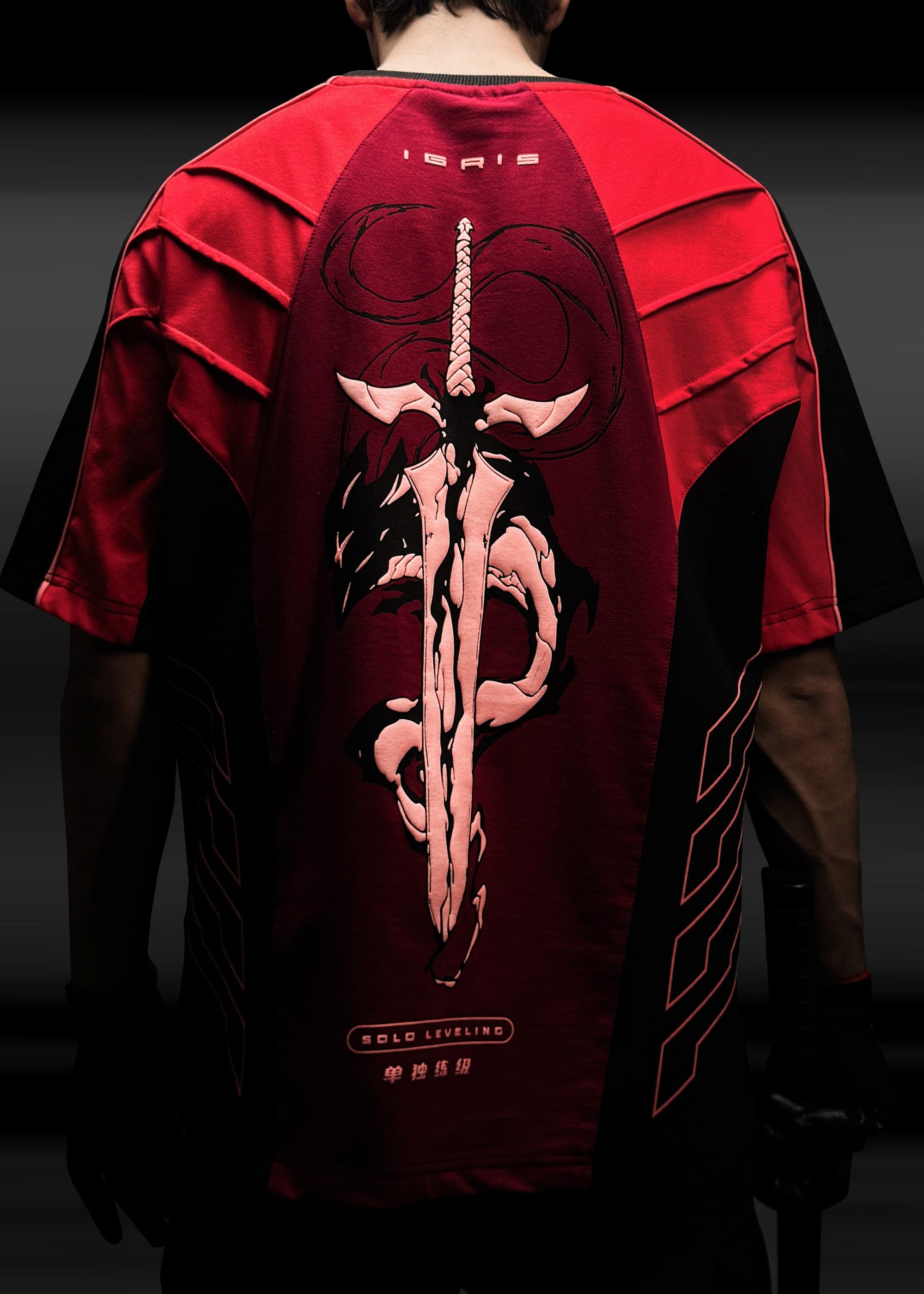 IGRIS ARMOUR / OVERSIZED T-SHIRT