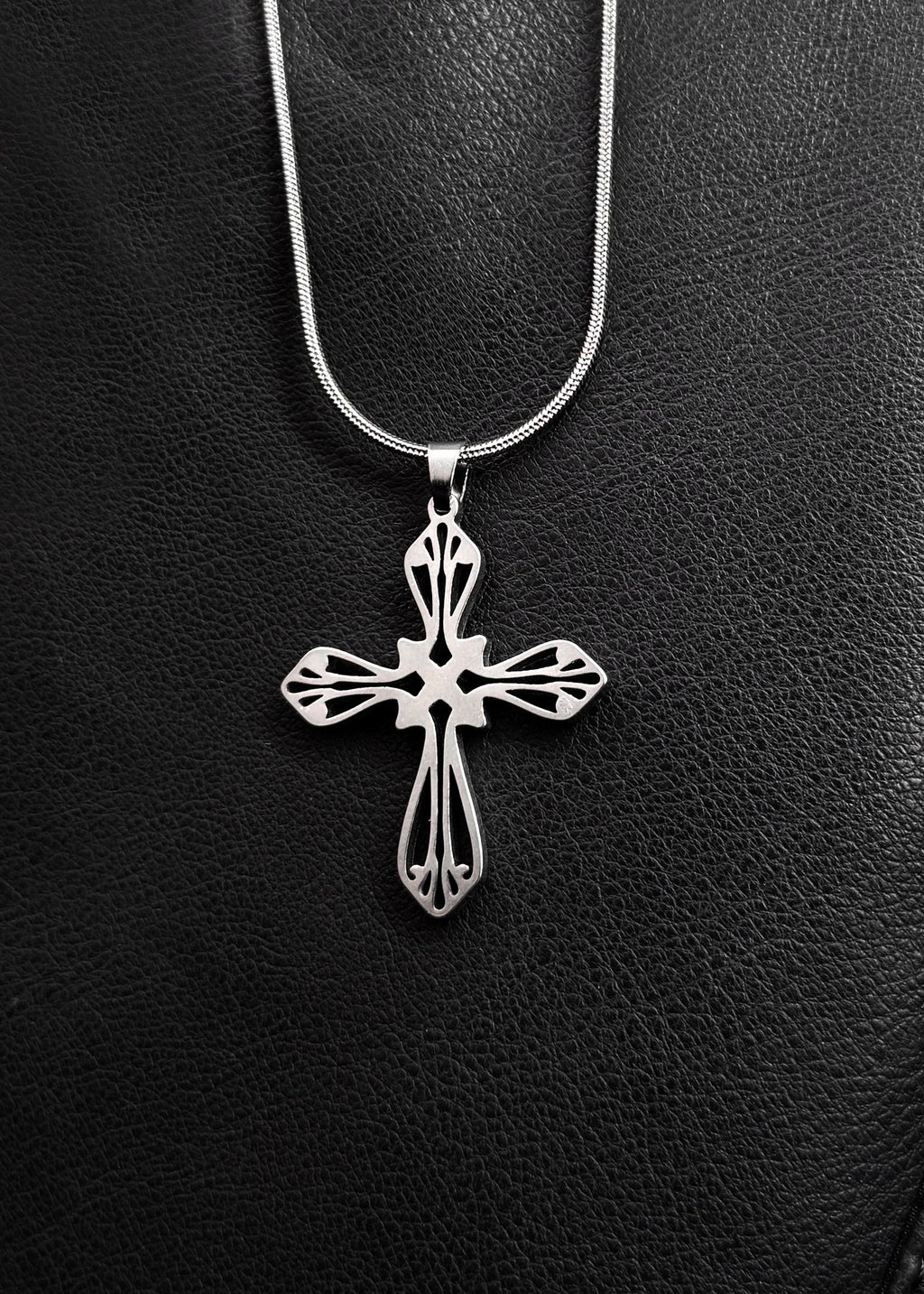 CHROME CORE / PENDANT WITH CHAIN