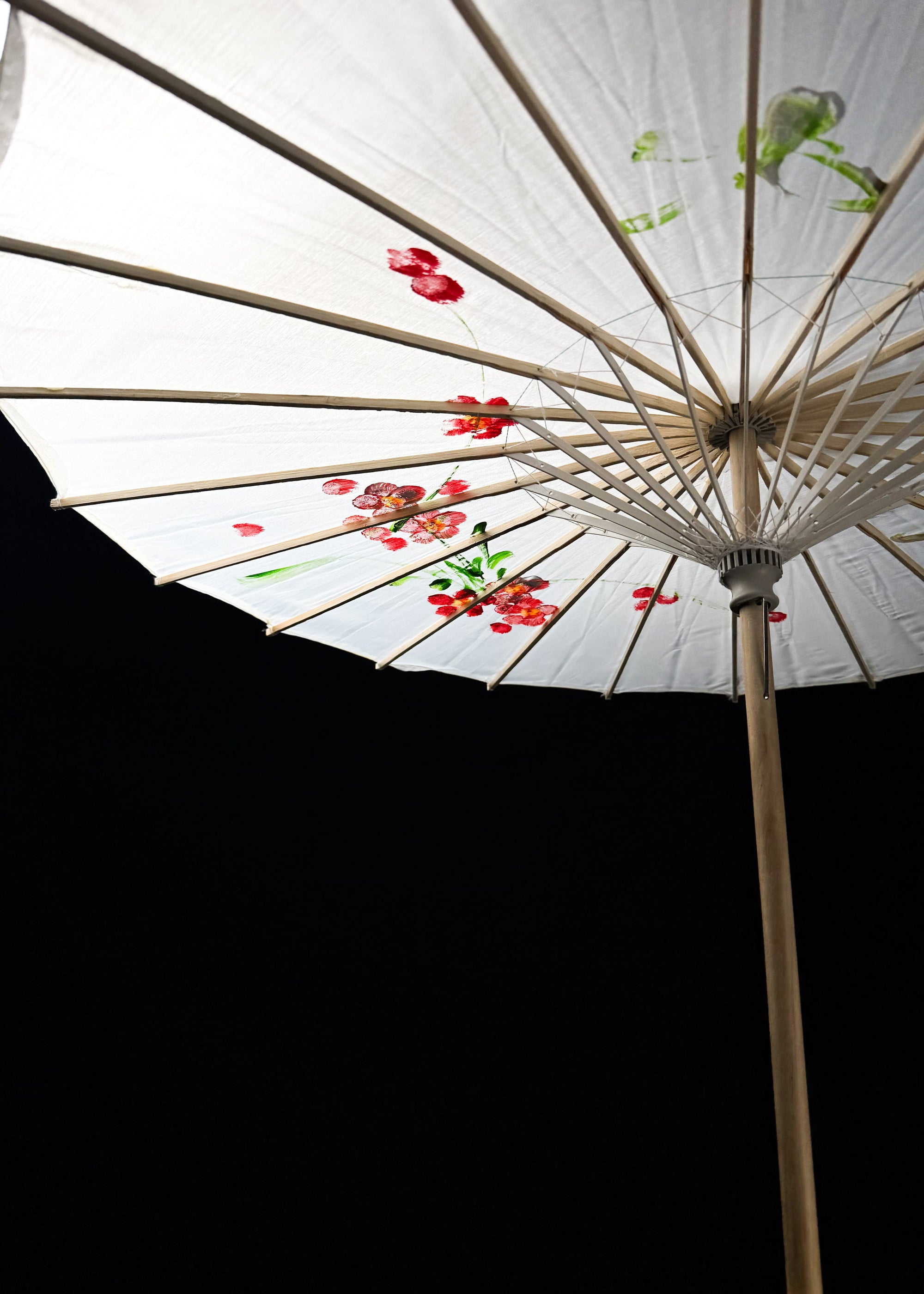 WHITE JAPANESE / WOODEN UMBRELLA
