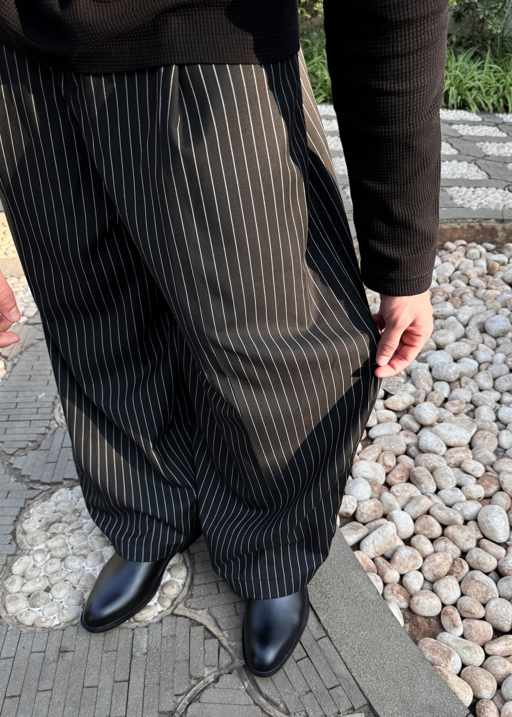 STRIPED BAGGY PANTS